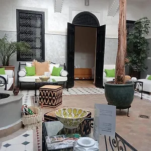 Le De L'etoile Ocre - Cotg Riad